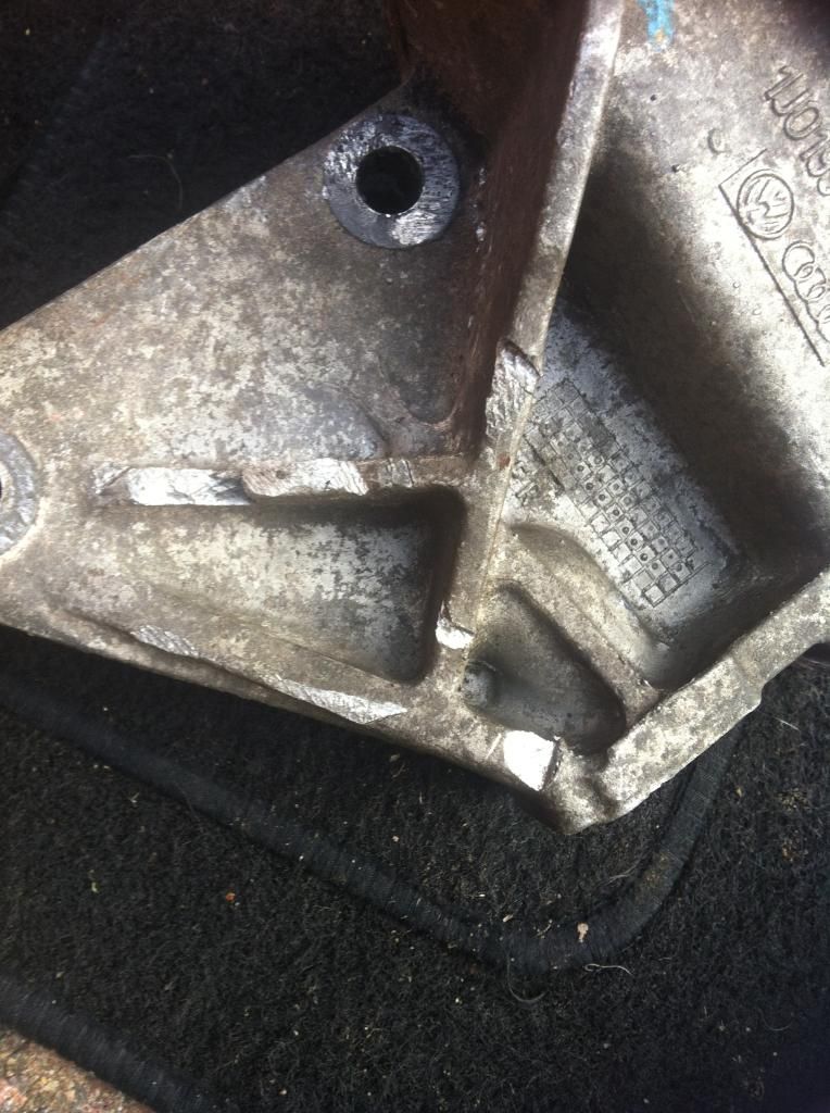 Mk4 Golf Agu Gear Box Mount Lower Bracket MkIV (Mk4) Golf & Bora ukmkivs